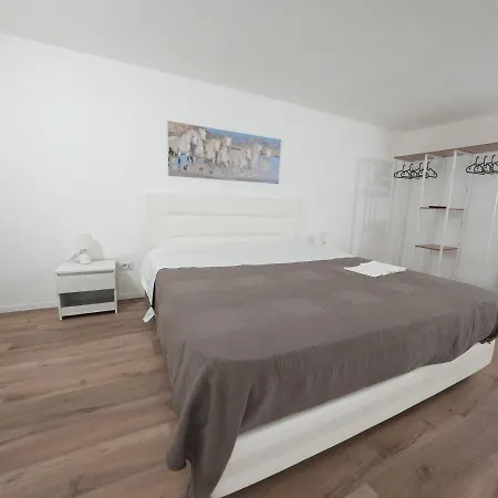 Ardizzone 2 Apartamento *